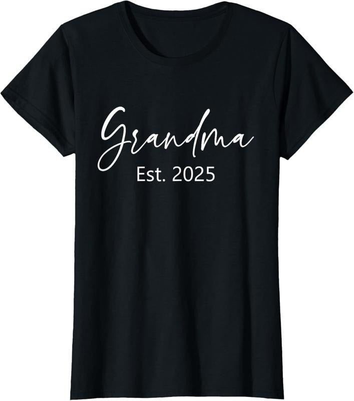 100% Cotton Promoted To Grandma 2025, Grandma Est 2025 T-Shirt Hoodie, Sweatshirt | GrindPrints.com