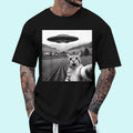 [100% Cotton Shirt] Cat Selfie With Alien UFO Funny Cat Gifts For Men Women Unisex T-Shirt Hoodie, Sweatshirt