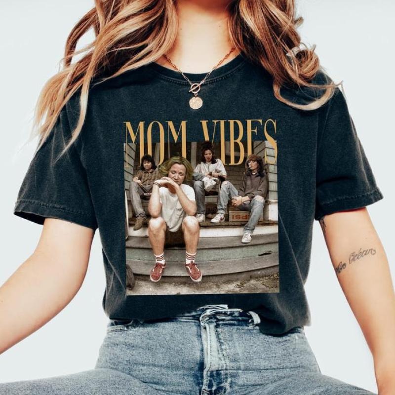 90'S Mom Shirt Thug Mom Retro S!Tcom Mom Funny Cute Mama Mom Top Womenswear Lady Underwear T-Shirts, Hoodie, Sweatshirt