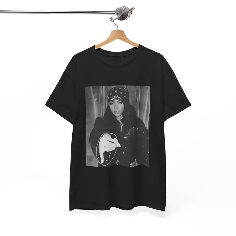 Aaliyah T-Shirt | Vintage 90s R&B Tee | Retro Hip Hop Music Shirt | Classic Concert Rap Merch | Streetwear Fashion Outfit...