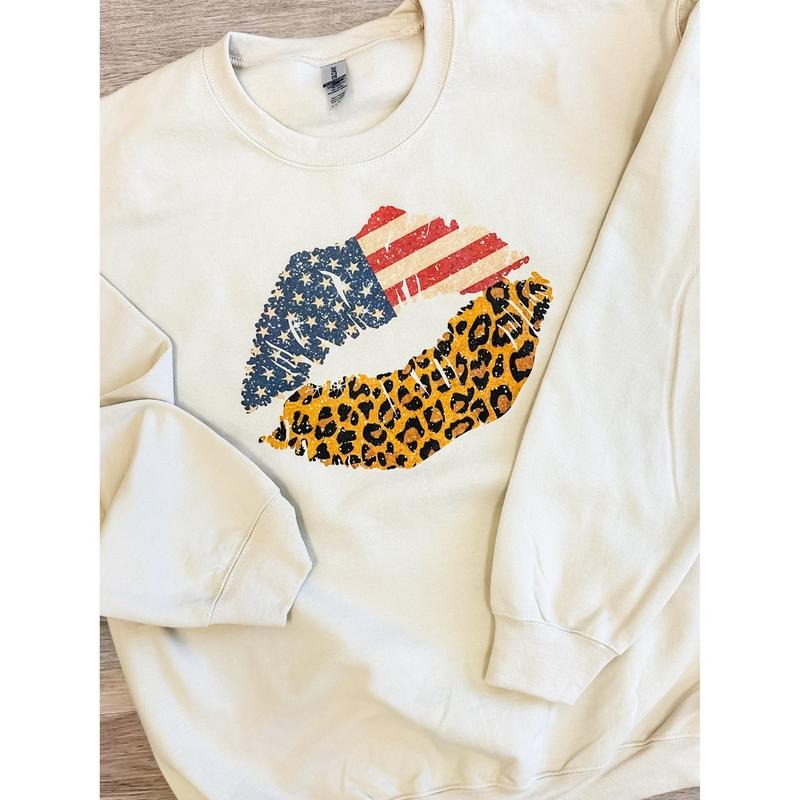 American Leopard Lips Graphic Top T-Shirts, Hoodie, Sweatshirt | GrindPrints.com