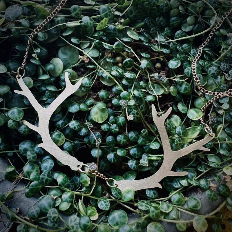 Antler Brass Necklace (version 1.0) T-Shirts, Hoodie, Sweatshirt | GrindPrints.com