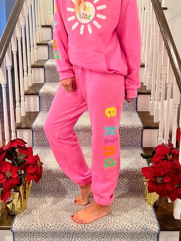 Be Kind Bubblegum Sweatpants T-Shirts, Hoodie, Sweatshirt | GrindPrints.com