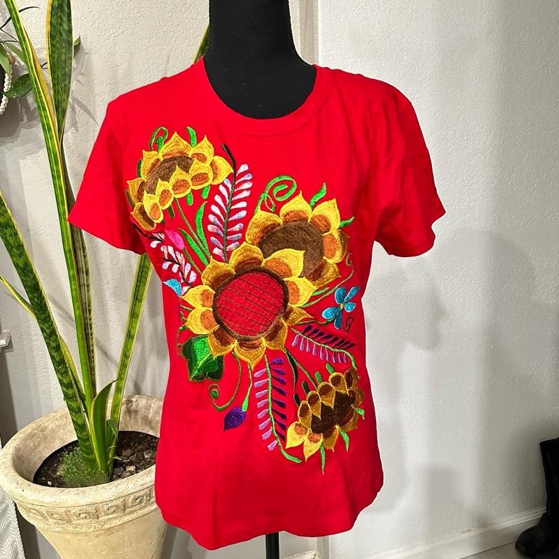 Blusas para dama bordadas Cotton T-Shirts, Hoodie, Sweatshirt | GrindPrints.com