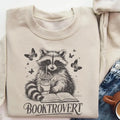 Booktrovert , Book Lover Gifts, Reading , Reading Shirt, Raccoon , Funny Raccoon , Bookish Hoodie, Sweatshirt