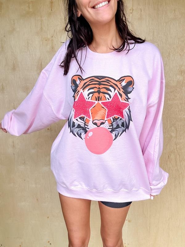 Bubblegum Tiger Graphic Top T-Shirts, Hoodie, Sweatshirt | GrindPrints.com
