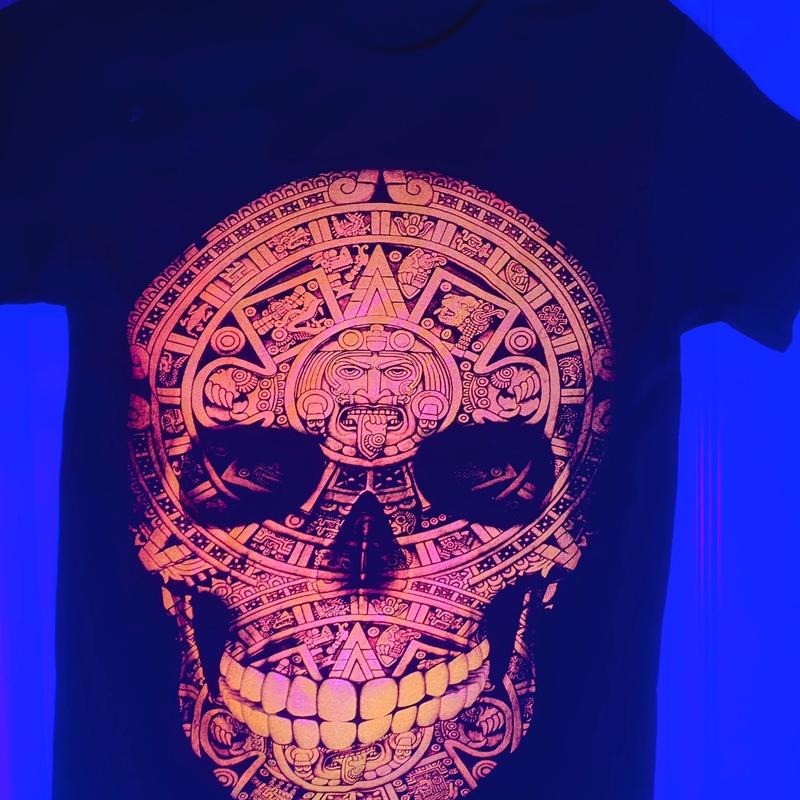 Calavera calendario azteca Cotton Casual Black Slim-fitting Menswear T-Shirts, Hoodie, Sweatshirt | GrindPrints.com