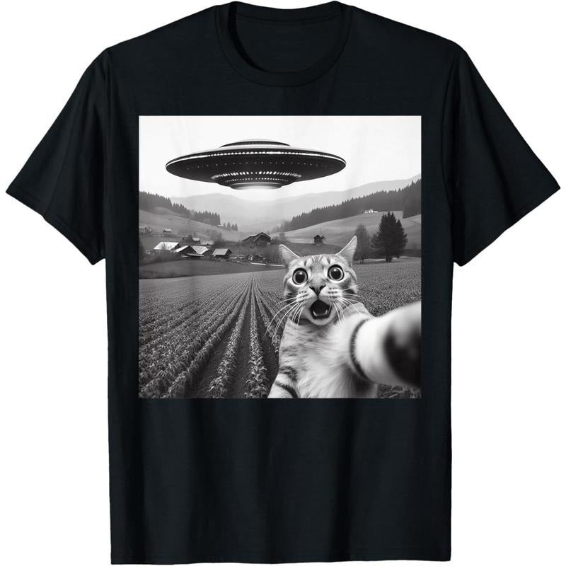Cat Selfie With Alien UFO Funny Cat Gifts For Men Women Kid T-Shirt made in usa Hoodie, Sweatshirt | GrindPrints.com