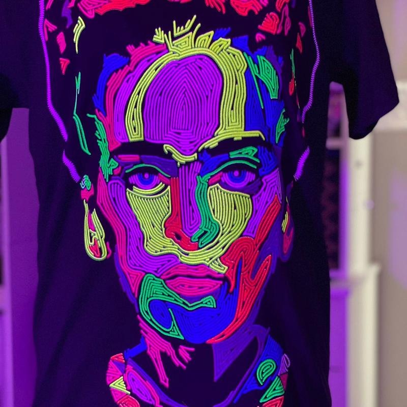 Frida abstracta T-shirt  Cotton Black Hoodie, Sweatshirt | GrindPrints.com