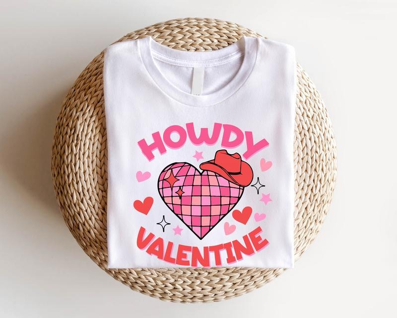 Howdy Valentine Shirt Western Cowgirl Valentine Howdy Shirt Funny Retro Heart Shirt T-Shirts, Hoodie, Sweatshirt
