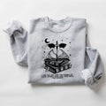 I am the Sky Sweatshirt, Vintage Basgiath War College Shirt, Fourth Wing T-Shirt, Dragon Rider Violet Sorrengail, Bookish...