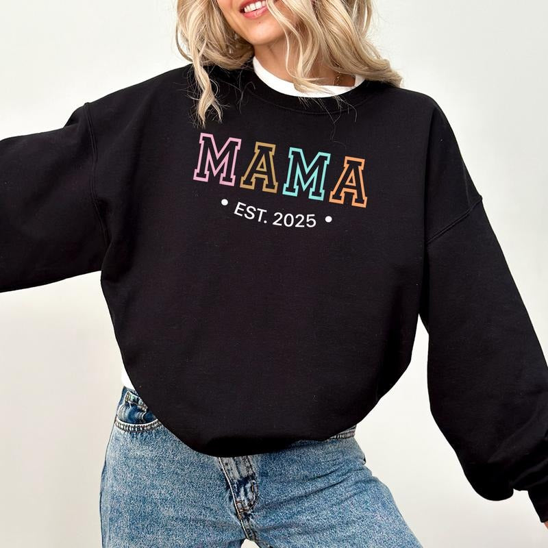 Mom Est Sweatshirt, Personalized Mom Hoodie, Mom Est 2025, Pregnancy Announcement Clothing, New Mom Gift, Gift for Mom...
