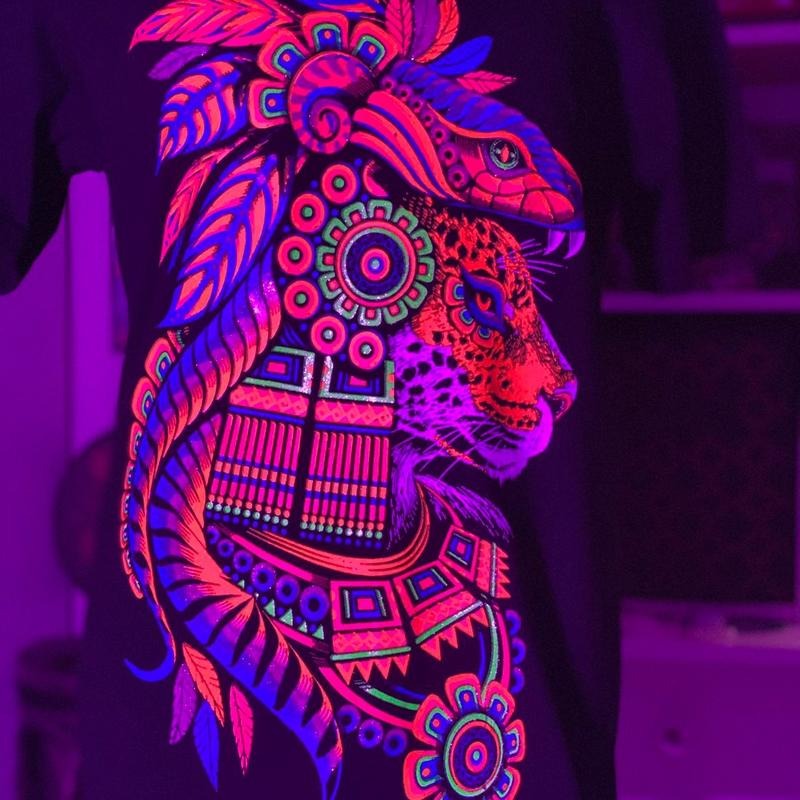 Quetzalcóatl con jaguar T-shirt Black Cotton Hoodie, Sweatshirt | GrindPrints.com