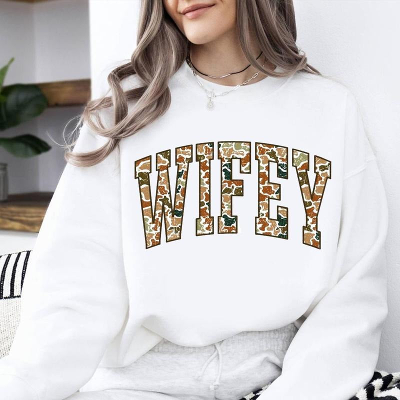 Retro Camo Wifey Bow Sweatshirt, Wifey Camouflage Tee, Old Camo Wifey Coquette Bow Shirt, Vintage Camo Wifey Gift Hoodie