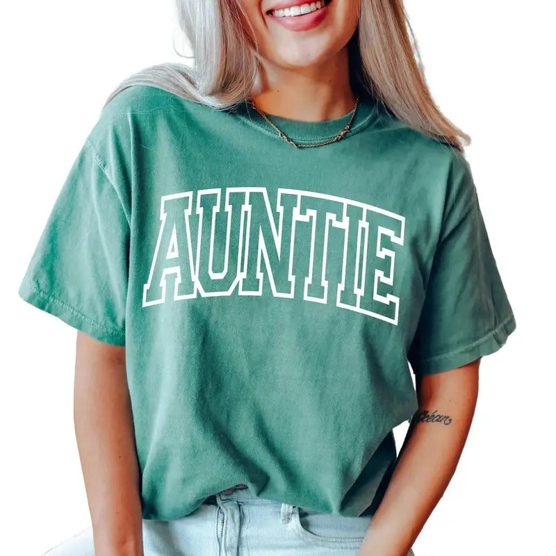 Retro auntie Comfort Colors Shirt, Aunt Shirt, New Aunt Gift, Pregnancy Announcement T-shirt, Gift for Aunt Collar Cotton...