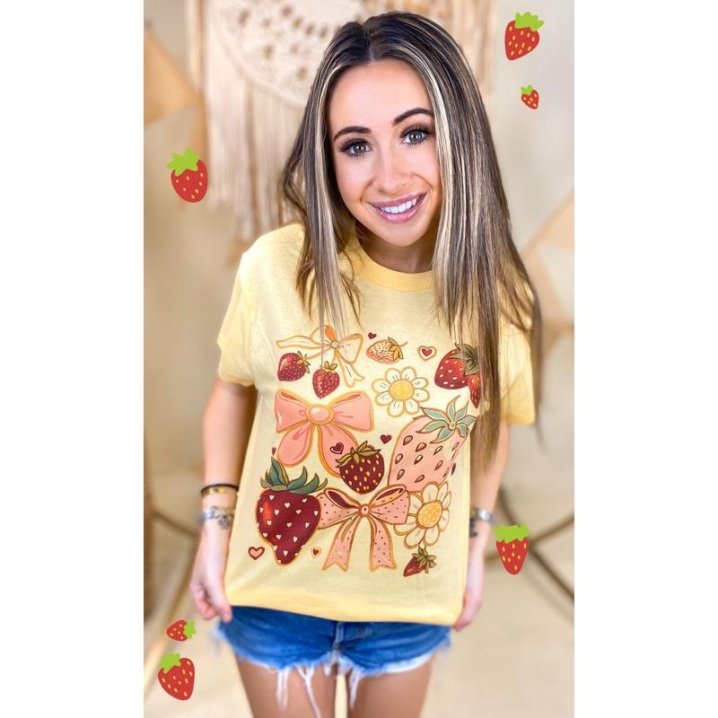 Strawberry Bows Graphic T-Shirt Hoodie, Sweatshirt | GrindPrints.com