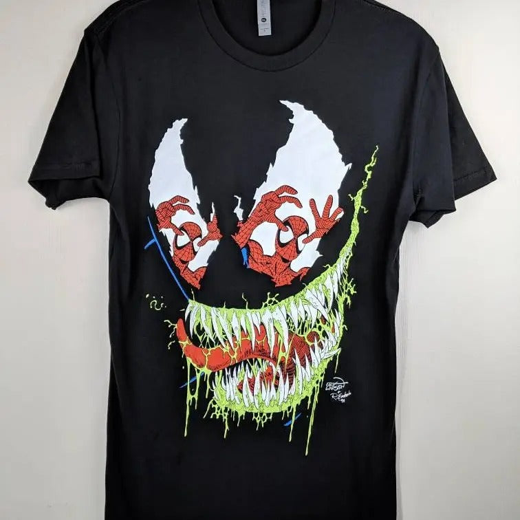VENOM Comic T-shirt Trending Movie T shirt Vintage 90s T-shirt gift for Movie fans gift for him gift for her unisex...