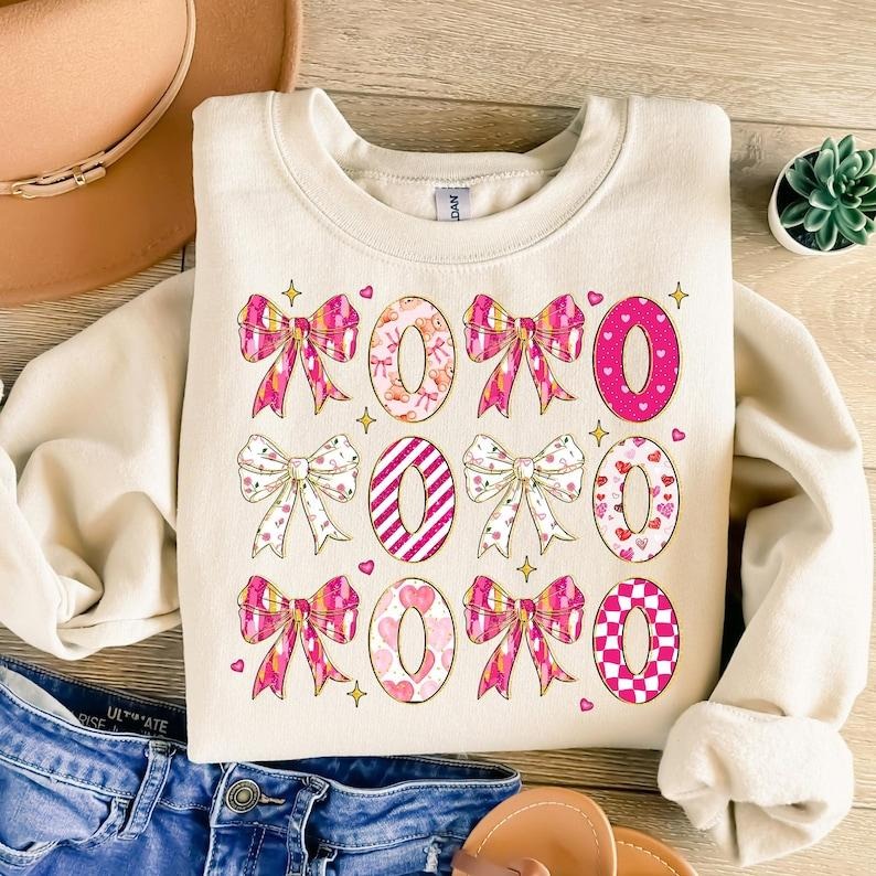Valentines Day Brushstroke Valentine Coquette Sweatshirt, XoXo , Retro Valentine , Valentines Mama , , Pink Girls...