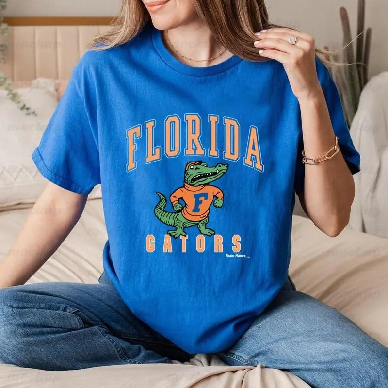 Vintage 90s University Of Gators T-Shirt Hoodie, Sweatshirt | GrindPrints.com