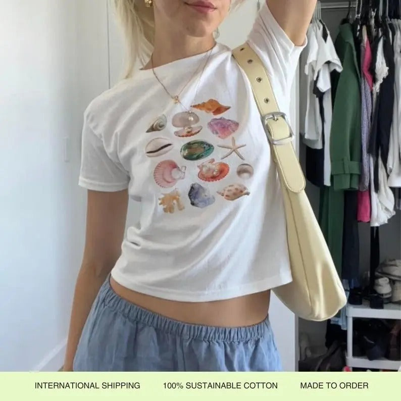 Vintage Sea Shell Women's T-Shirt