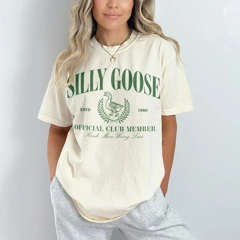 Vintage Silly Goose Club Graphic Tee Bird Lover Shirt Funny Mental Health Gift Indie College Tshirt Trendy Collegiate...