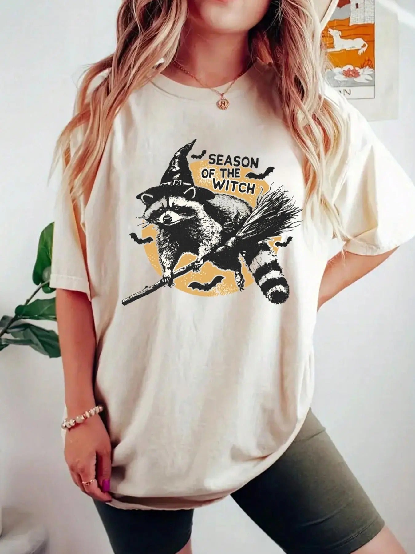 Women's Animal & Letter Print Drop Shoulder Tee, Halloween Casual Half Sleeve Round Neck T-Shirt for Summer, Women's Top...