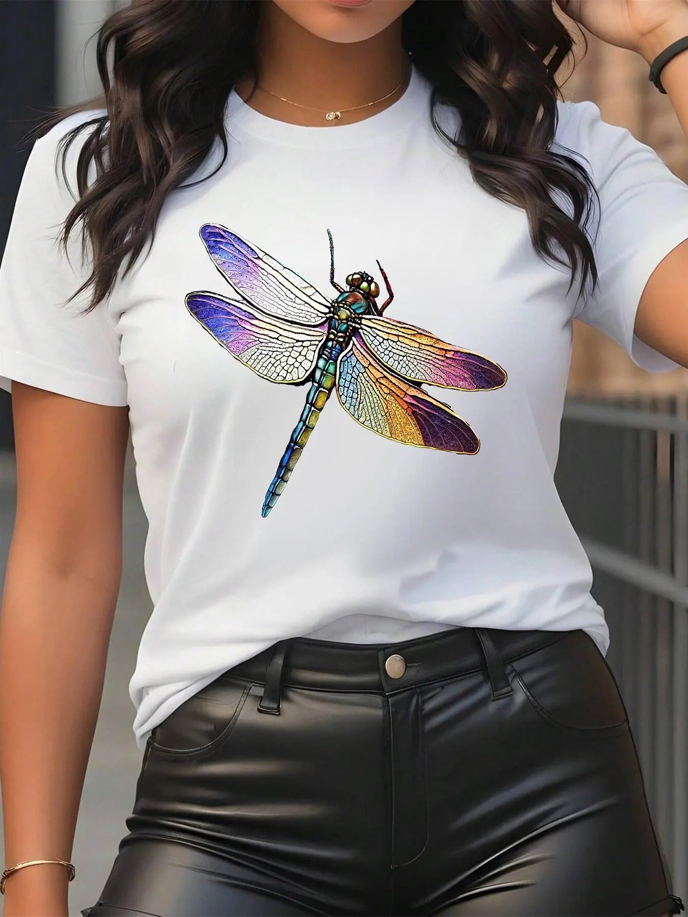 Women's Dragonfly Print Round Neck Tee, Casual Short Sleeve Crew Neck T-shirt for Summer, Fashion Women's Top for Daily...