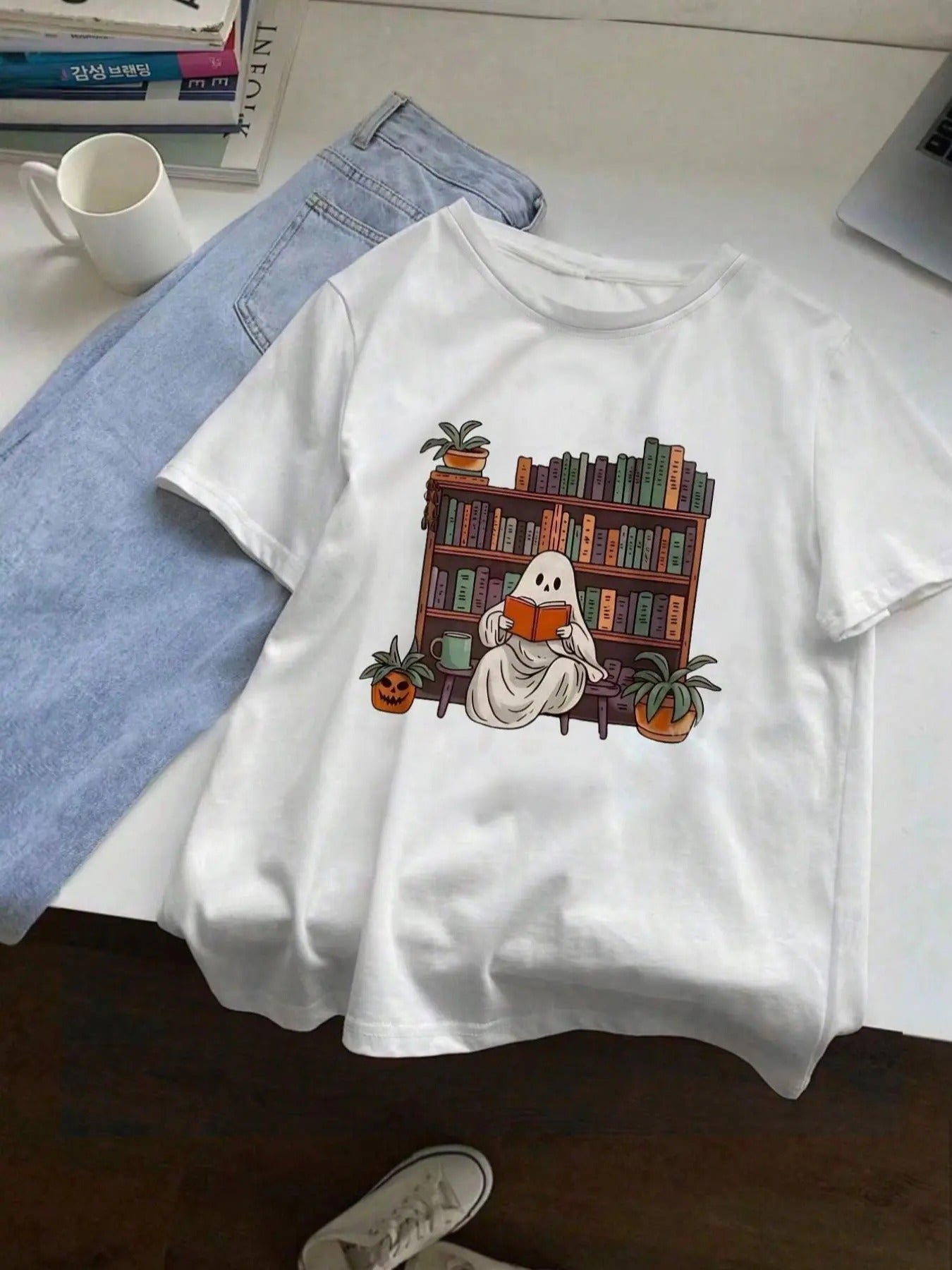 Women's Ghost & Book Print Round Neck Tee, Fashion Casual Drop Shoulder Short Sleeve T-shirt for Daily Wear, Ladies...