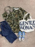 Women's Leaf Print Round Neck Tee, Casual Camo Print Short Sleeve T-shirt for Summer, Ladies Clothes for Daily Wear, Top...